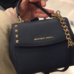 Michael Kors mini Karla in RARE NAVY!
